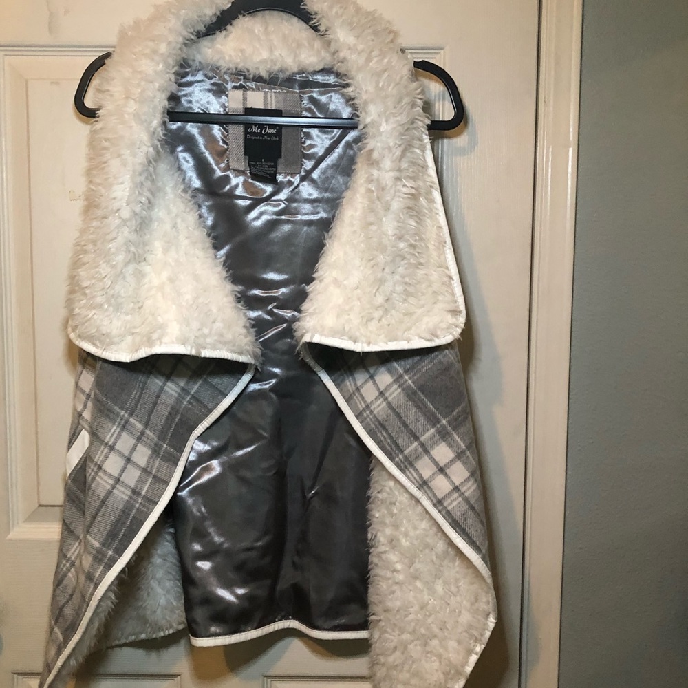 ME JANE Fur Vest w/ pockets Sz S